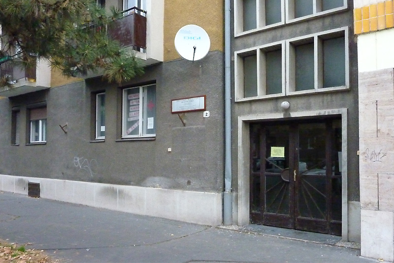 entrance-img